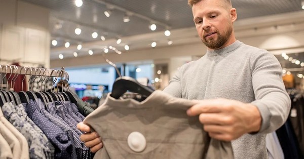 Túl nagy a választék, vagy nem találja a méretét? Tippek férfiaknak a gyors és hatékony ruhavásárláshoz. Rendeljen újra biztos forrásból, macera nélkül!